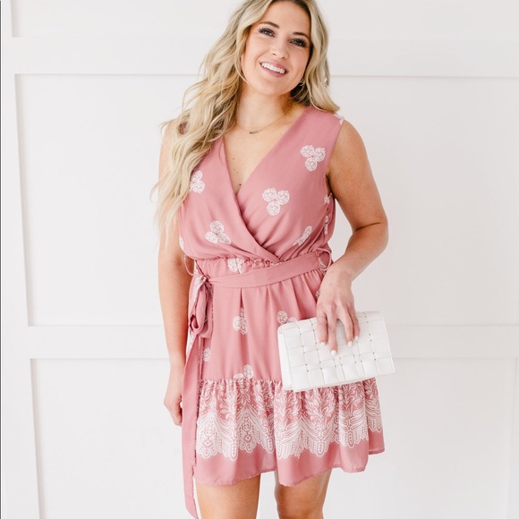 ⚡️LAST ONE⚡️TRIPLE THREAT MINI DRESS IN MAUVE - Picture 2 of 16